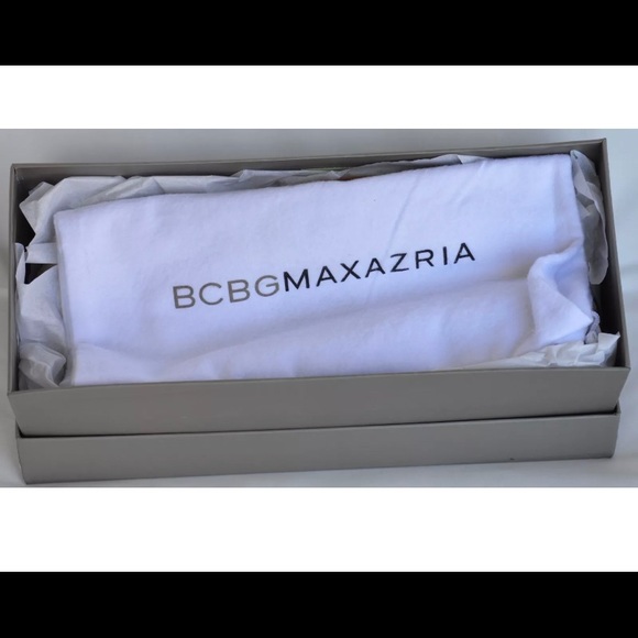 NWB BCBG Studded Heel Flat Beige US9M EU39 Orig225 - Picture 7 of 9